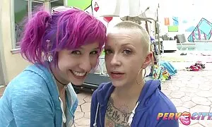 kinky መሃንቱስ ናይ paige ...