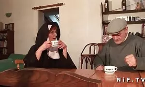 ፈረንሳዊት መነኮስ መሃንቱስን ተ ...