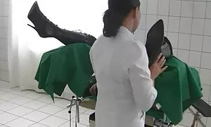 ትራንስቨስቲትን ዶክተርን ዝበሃሉ ...